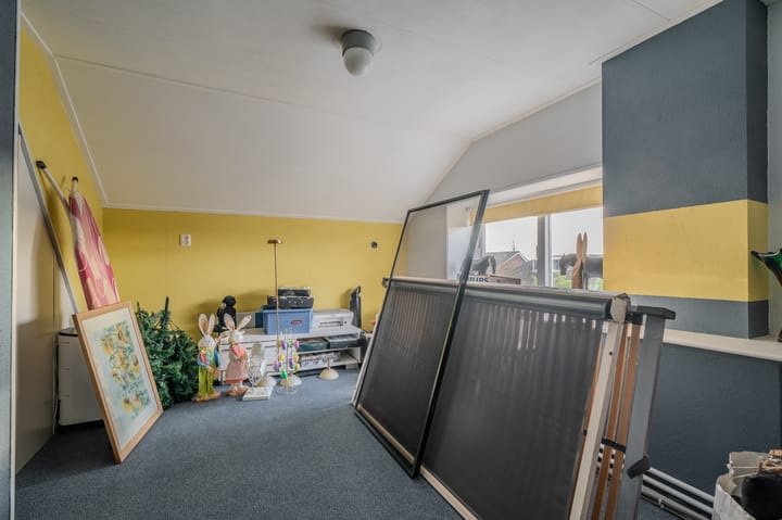 Photo 16 of Wilhelminastraat 111