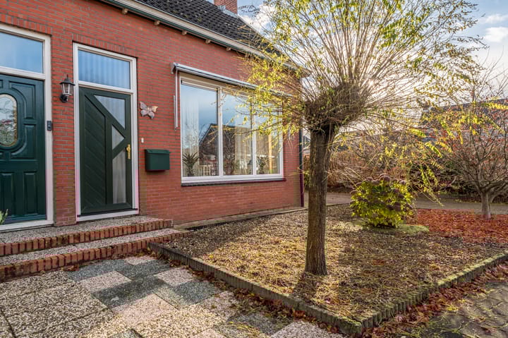 Photo 27 of Wilhelminastraat 111