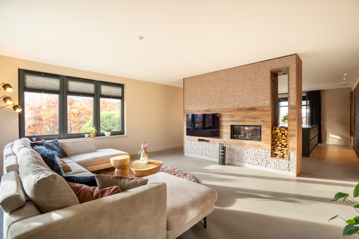 Photo 3 of Buitenbos 14