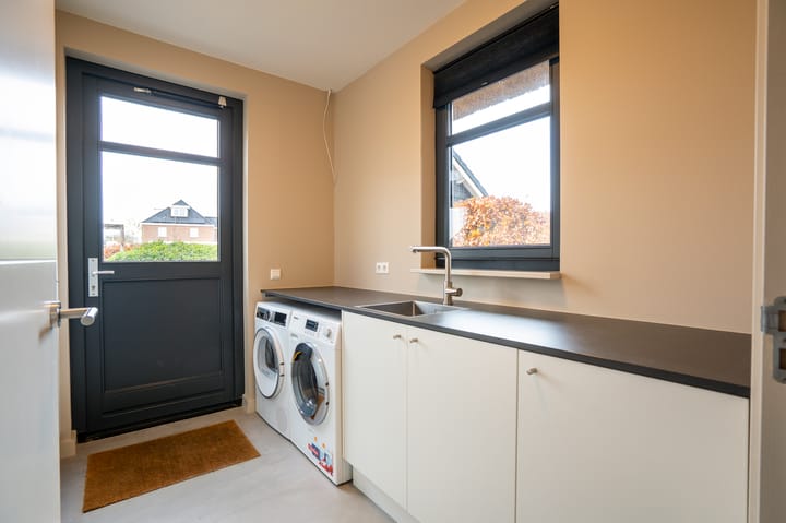 Photo 21 of Buitenbos 14