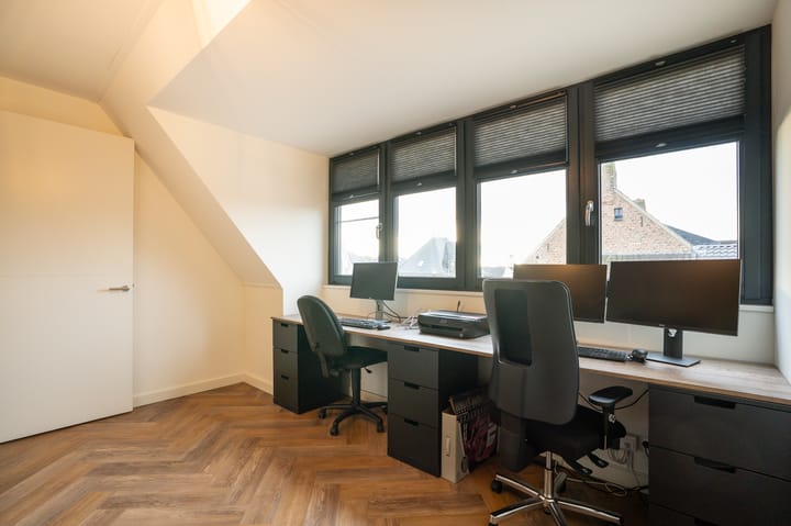 Photo 29 of Buitenbos 14