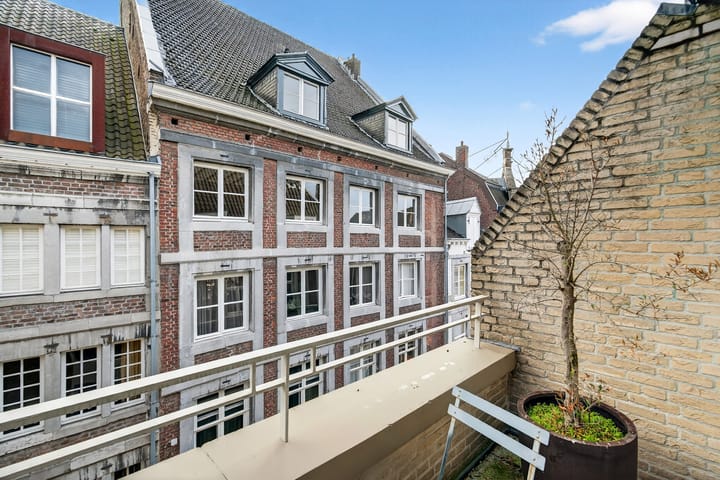 Photo 12 of Witmakersstraat 14-D