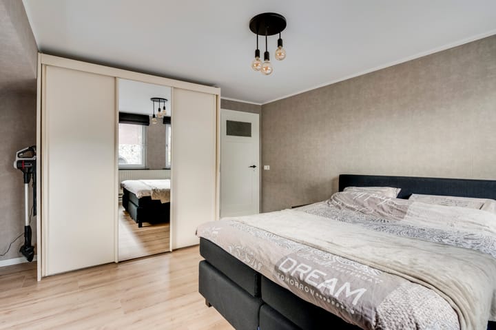 Foto 21 van Kerkplein 3