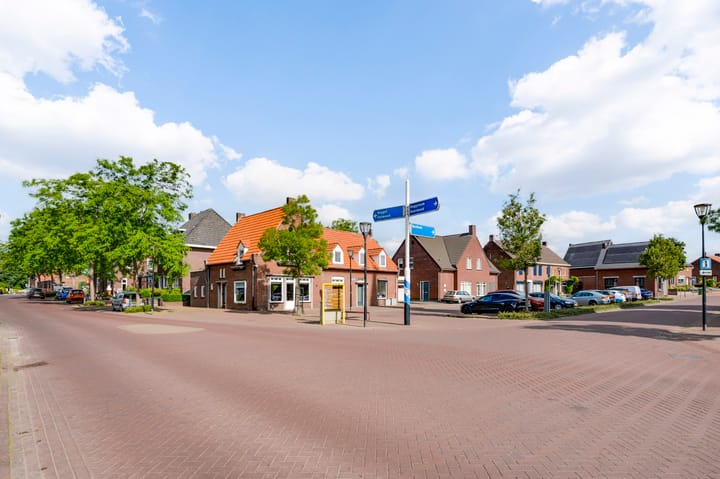 Foto 37 van Kerkplein 3