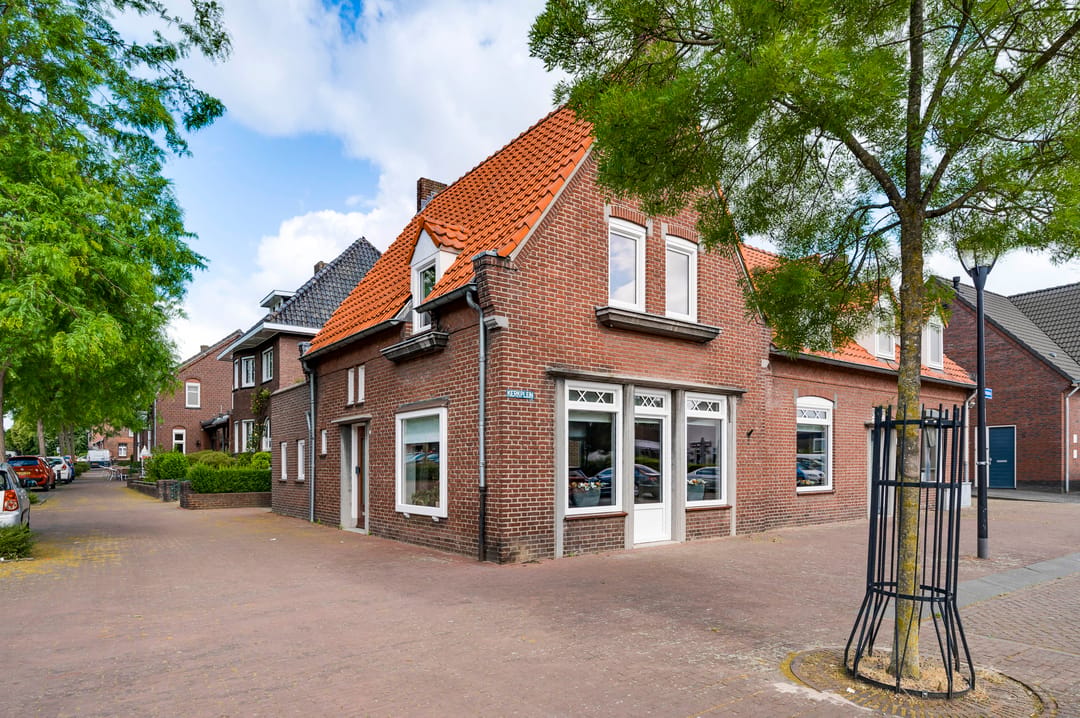 Foto 41 van Kerkplein 3