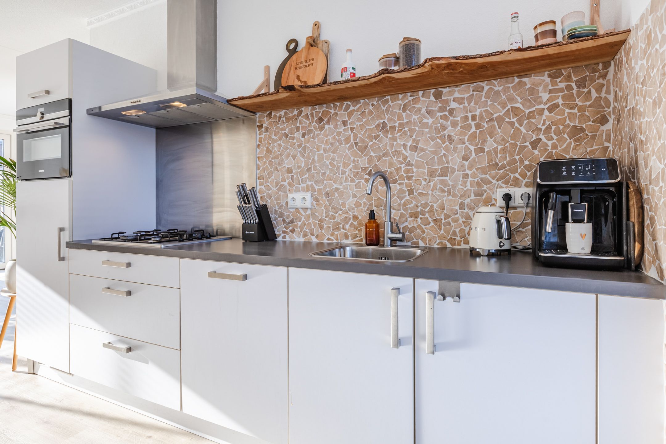 Photo 3 of Burgemeester Van Stapelestraat 7