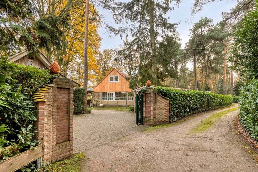 Photo 7 of Vijverweg 1