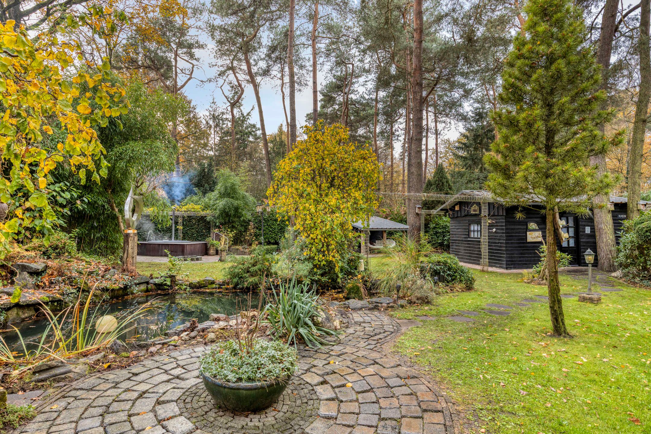 Photo 39 of Vijverweg 1