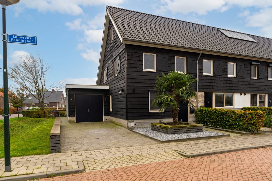 Foto 2 van Louwrens Penninghof 15