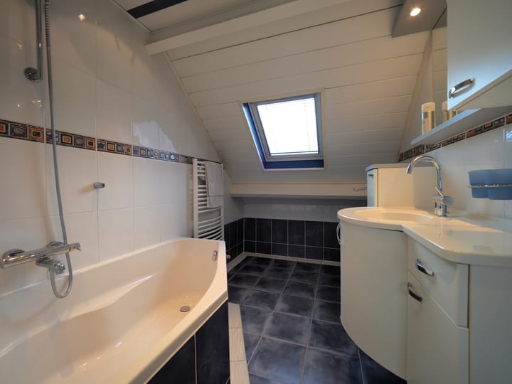 Photo 57 of Waterlelie 1