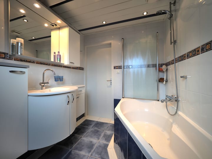 Photo 58 of Waterlelie 1