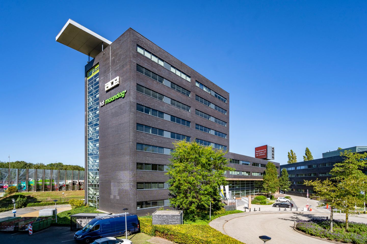 Bekijk foto 1 van Dr Holtroplaan 15-39