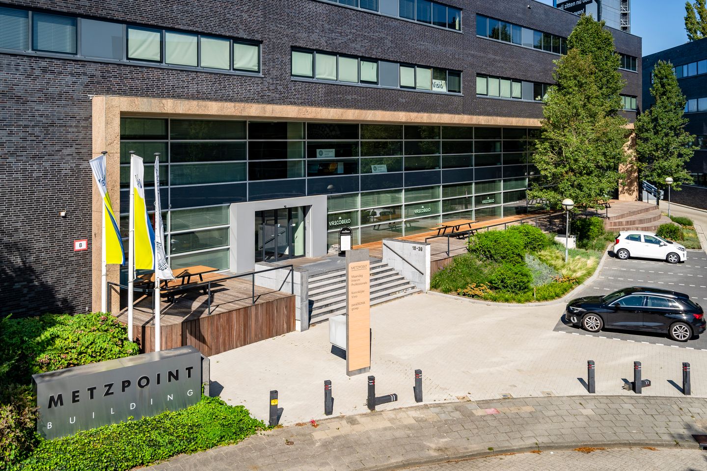 Bekijk foto 4 van Dr Holtroplaan 15-39