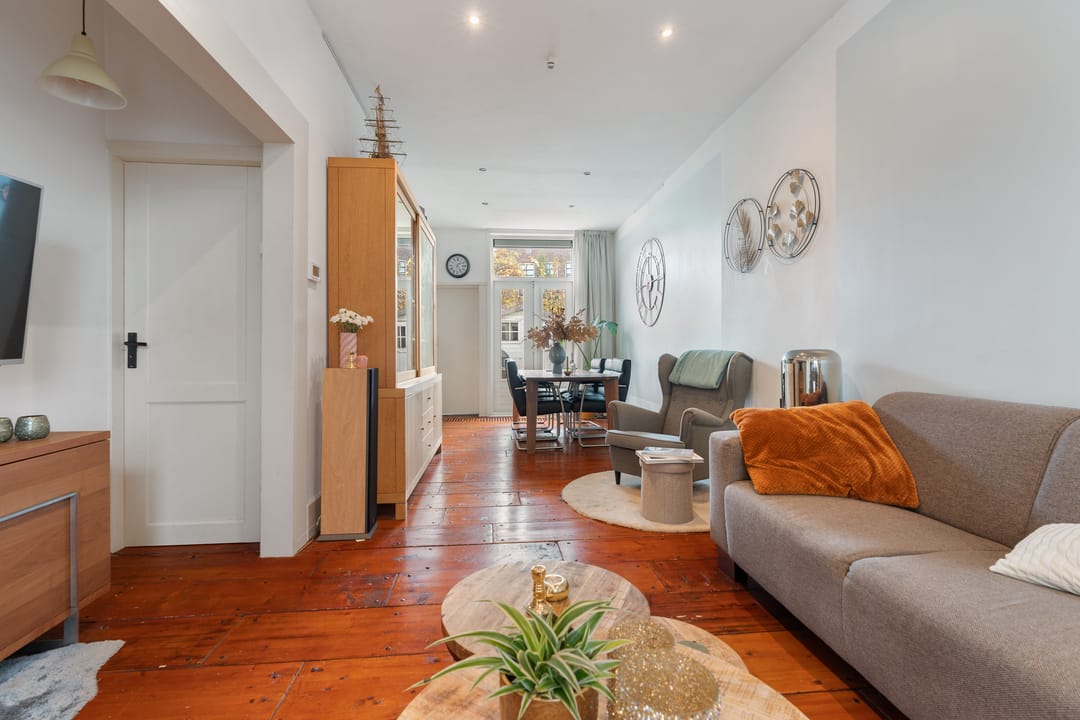 Photo 7 of Newtonstraat 276