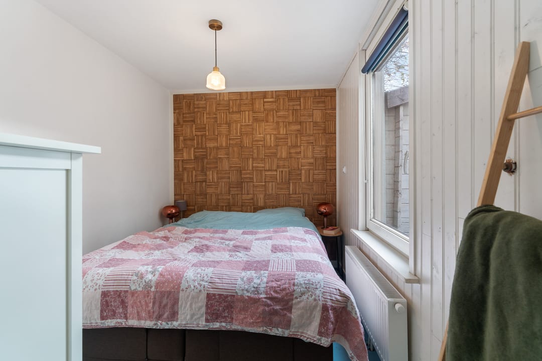 Photo 16 of Newtonstraat 276