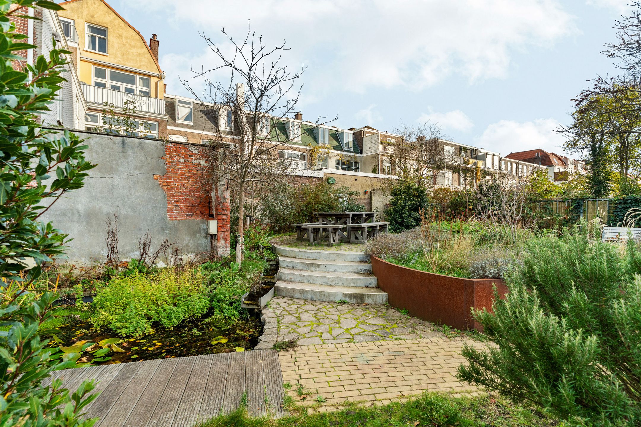 Photo 21 of Newtonstraat 276