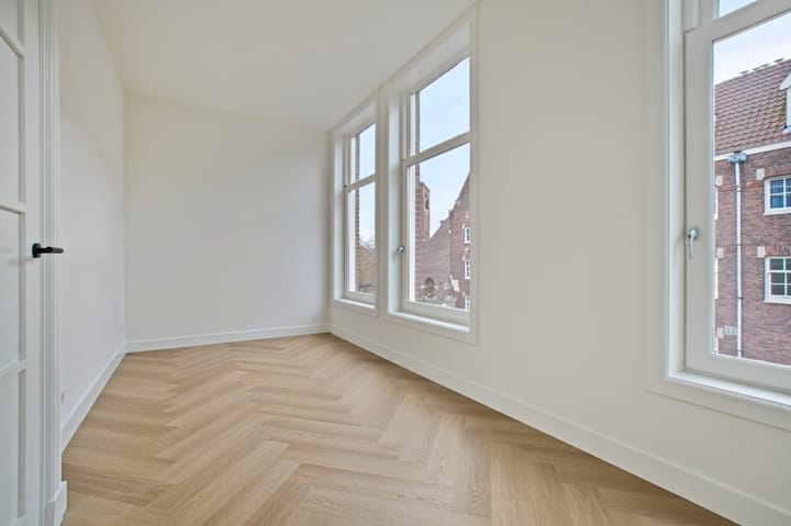 Photo 13 of Middenweg 79-A2