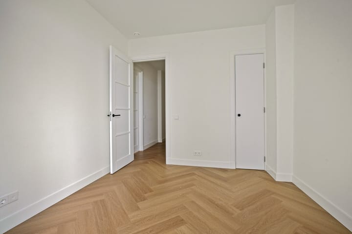 Photo 18 of Middenweg 79-A2