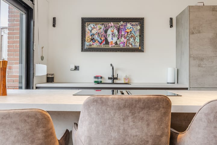 Foto 8 van Heilige Stoel 5931