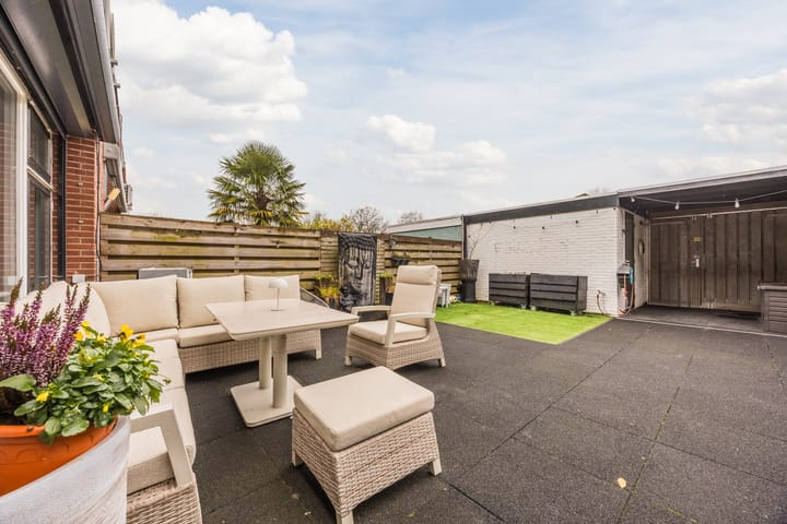 Foto 37 van Heilige Stoel 5931