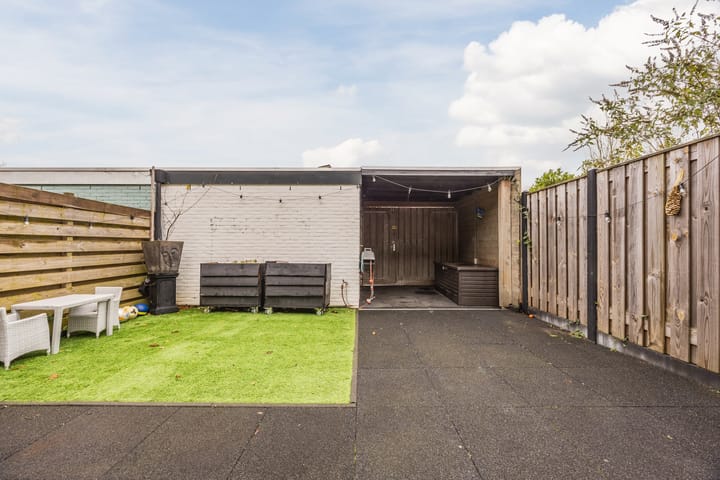 Foto 38 van Heilige Stoel 5931