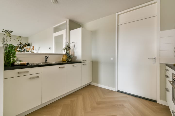 Photo 7 of Burgemeester van Stamplein 36