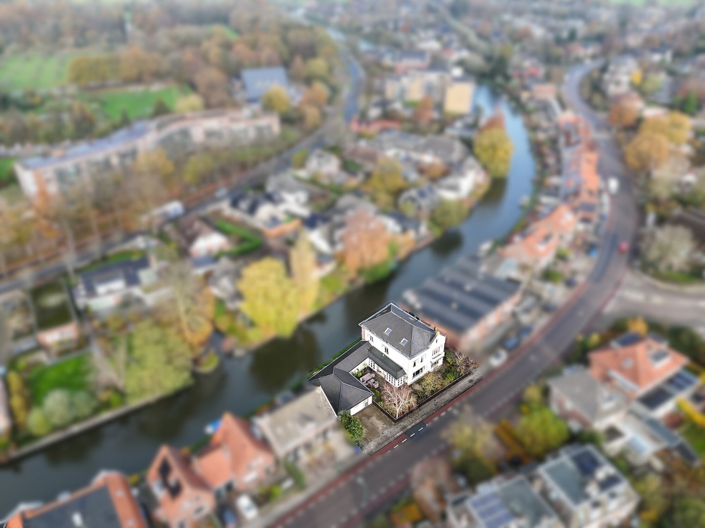 View photo 2 of Utrechtsestraatweg 31