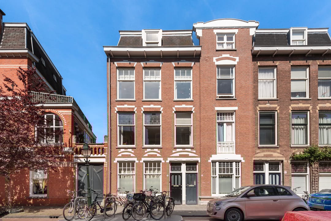 Photo 1 of Van Loostraat 21