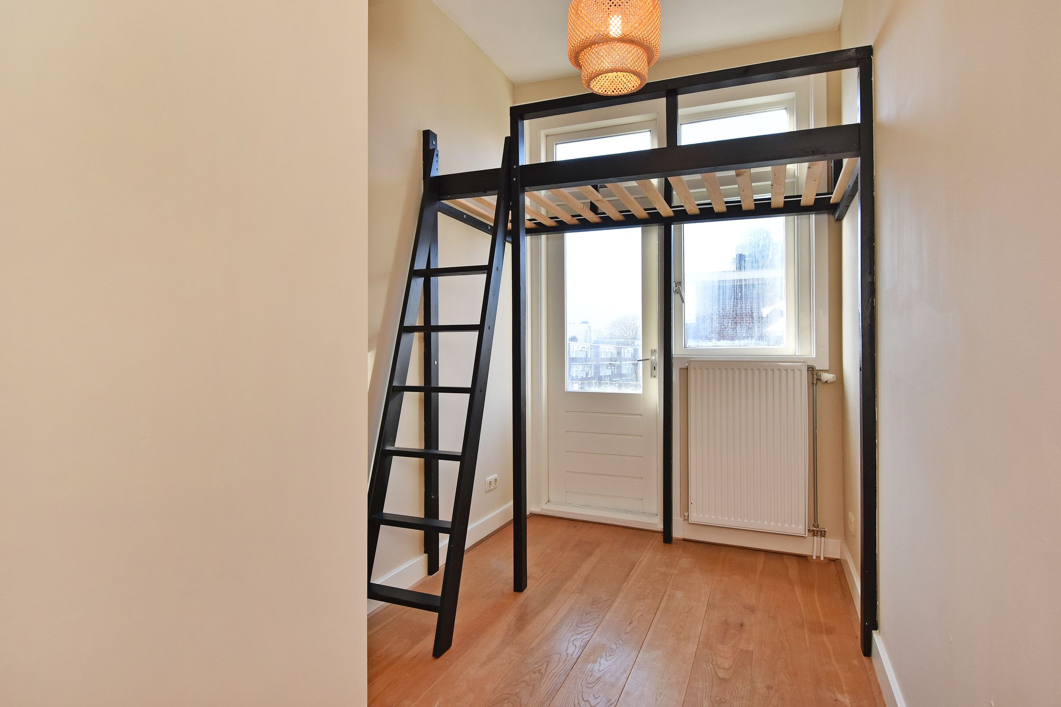 Foto 30 van Abrikozenstraat 150