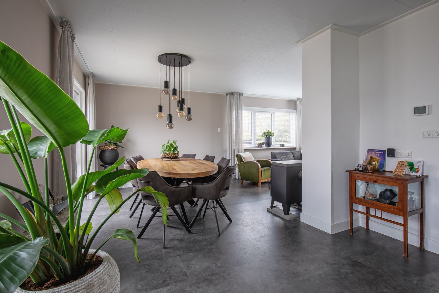 Foto 5 van De Wittstraat 4