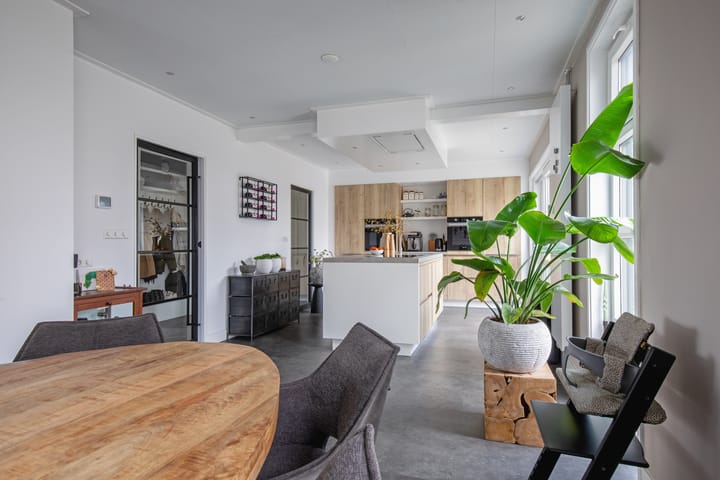 Foto 9 van De Wittstraat 4