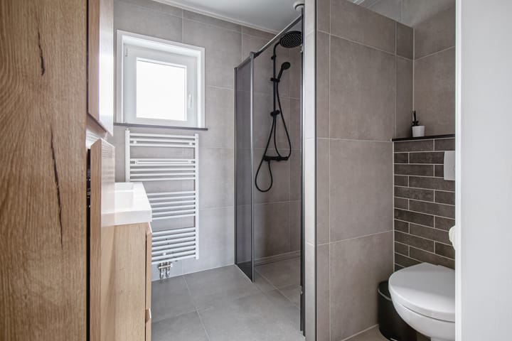 Foto 18 van De Wittstraat 4