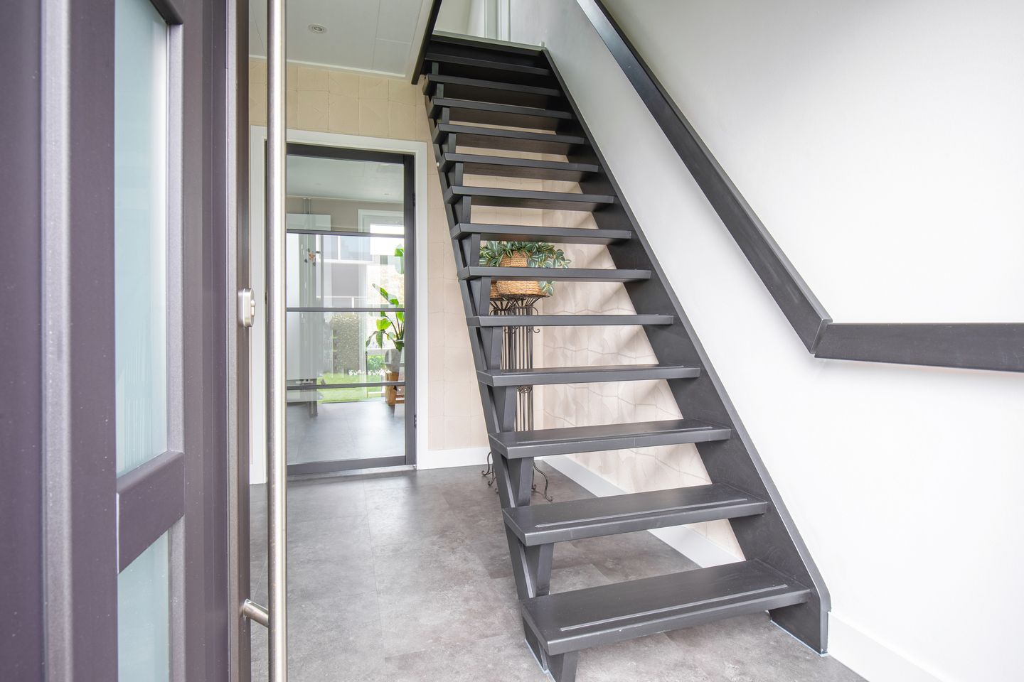 Foto 29 van De Wittstraat 4