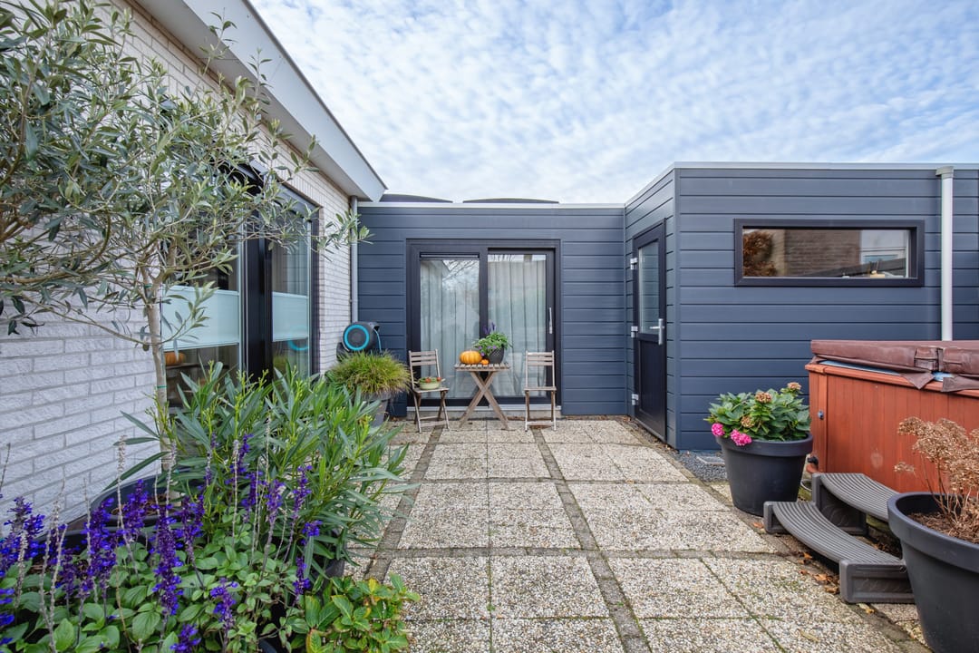 Foto 43 van De Wittstraat 4