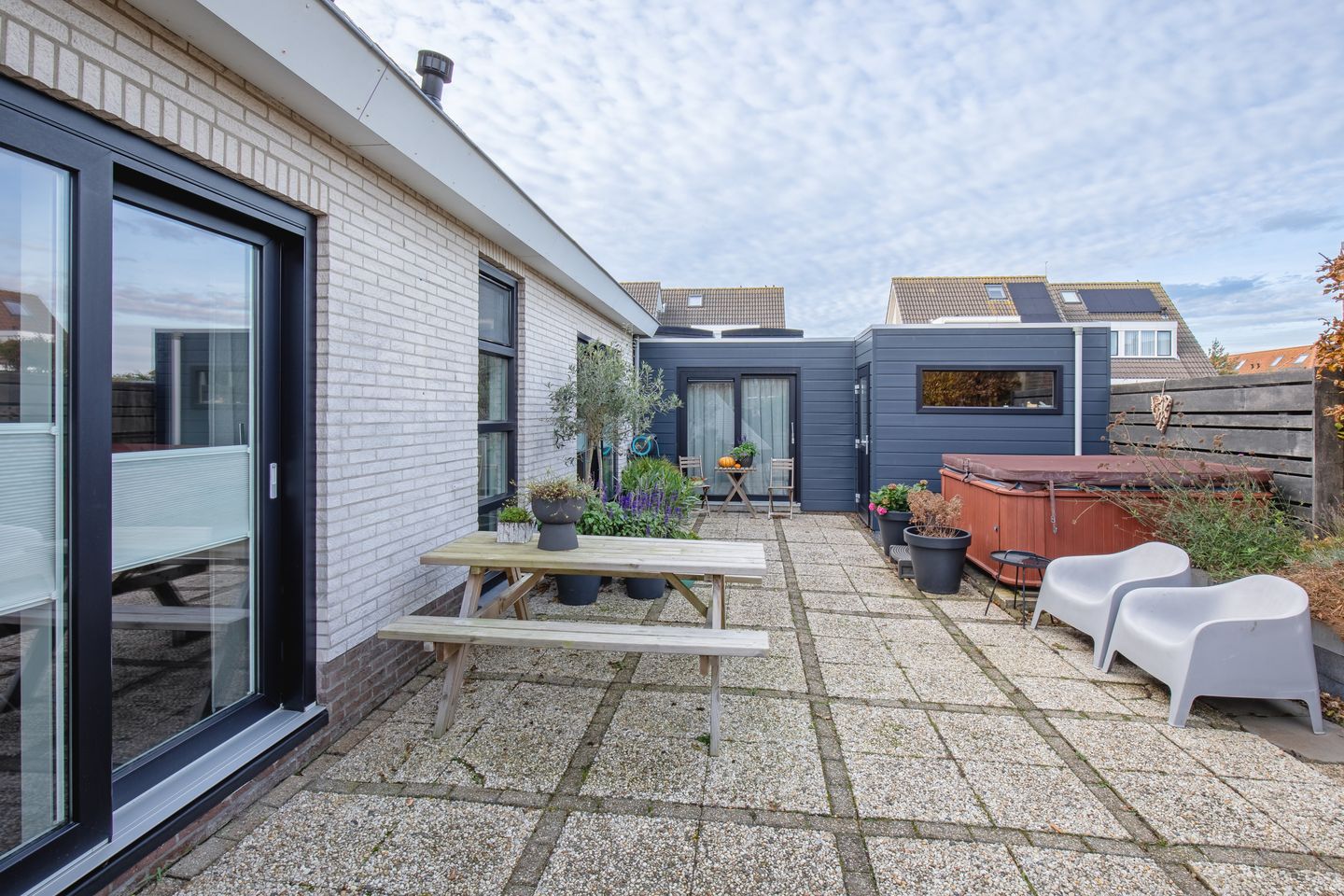 Foto 44 van De Wittstraat 4