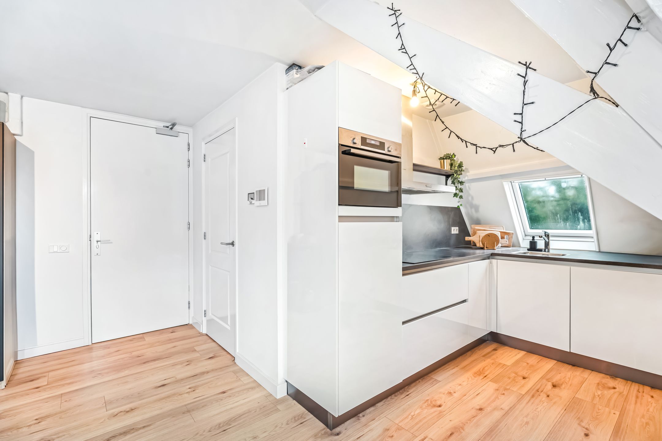 Photo 6 of Woudenbergseweg 50-D