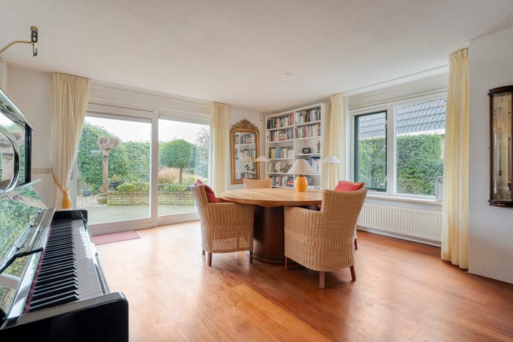 Photo 14 of Walstro 55