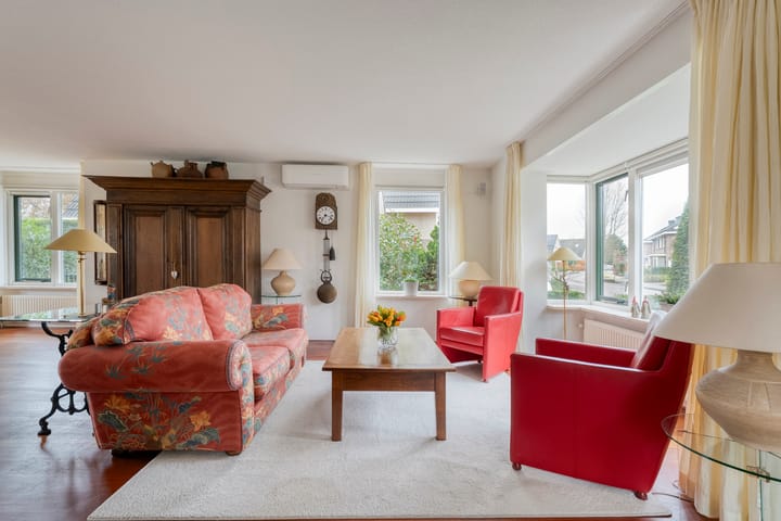 Photo 19 of Walstro 55