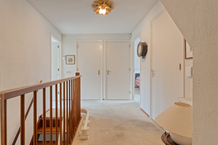 Photo 21 of Walstro 55