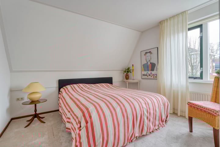 Photo 24 of Walstro 55