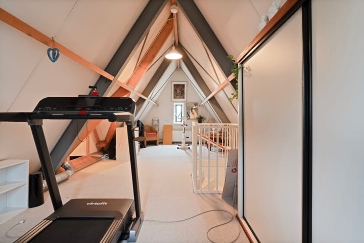 Photo 35 of Walstro 55