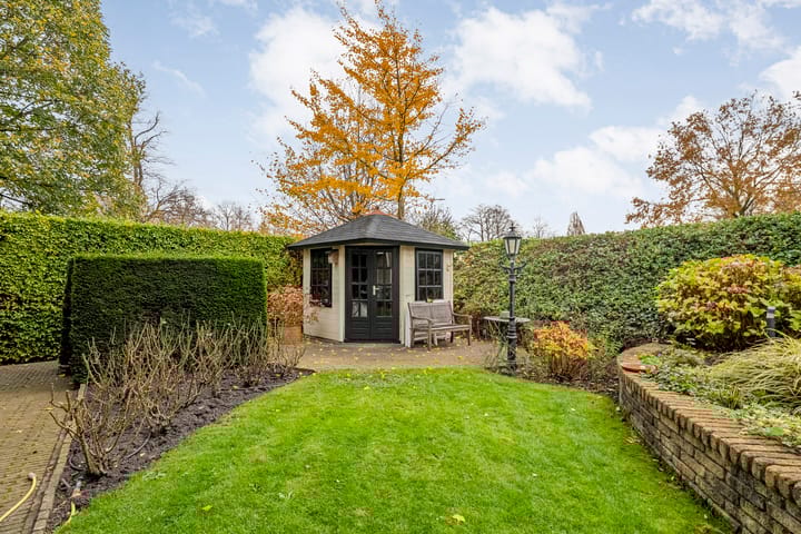 Photo 44 of Walstro 55