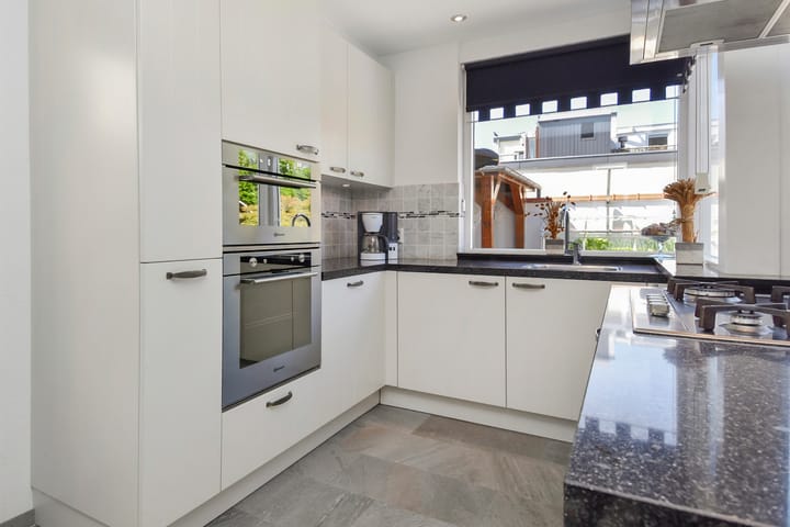 Photo 2 of Veilingstraat 1