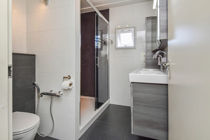 Photo 3 of Veilingstraat 1