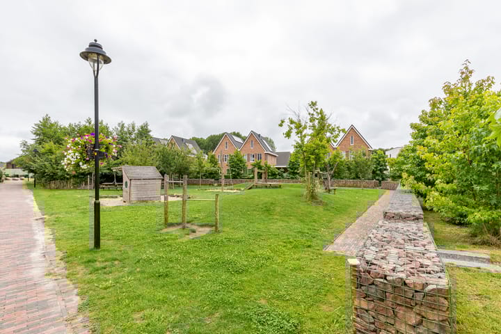 Foto 11 van Niels Bohrstraat 12