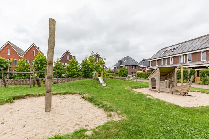 Foto 12 van Niels Bohrstraat 12