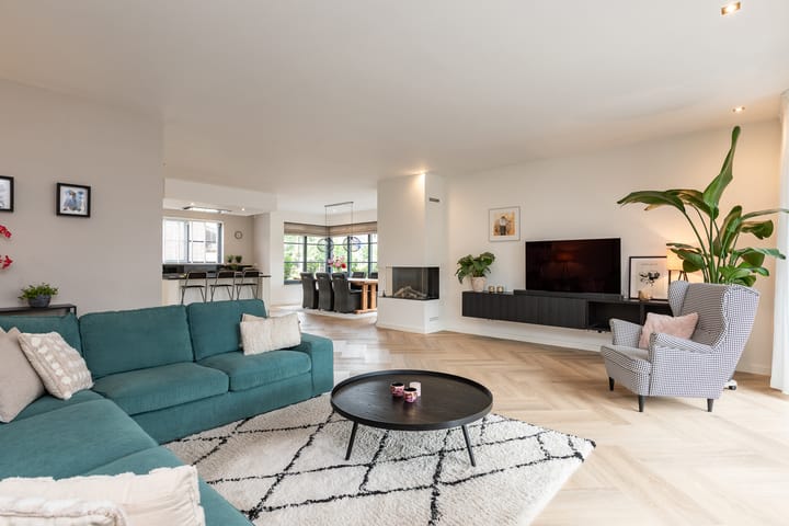 Foto 27 van Niels Bohrstraat 12