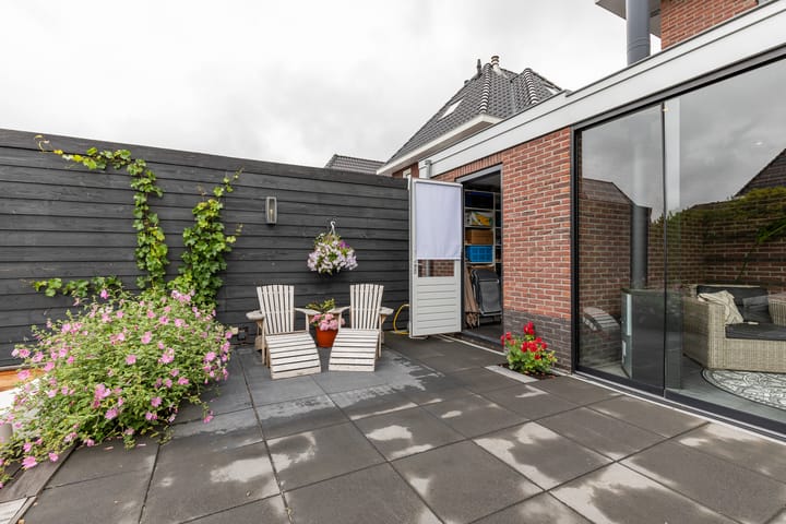 Foto 53 van Niels Bohrstraat 12