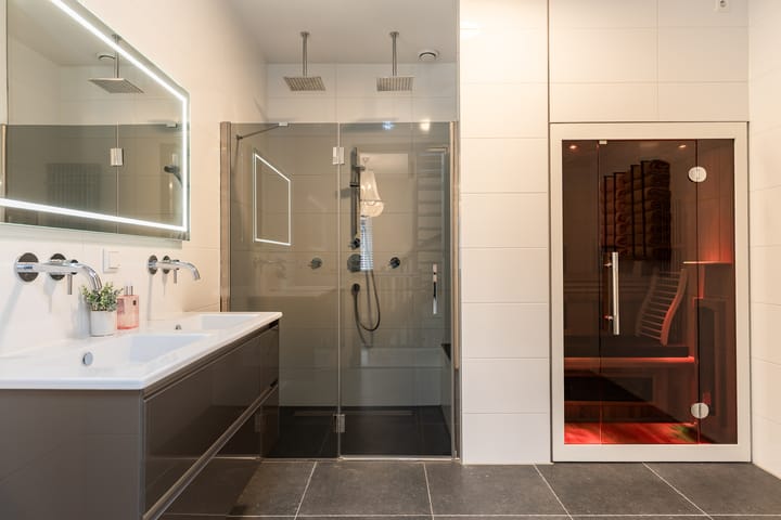 Foto 73 van Niels Bohrstraat 12