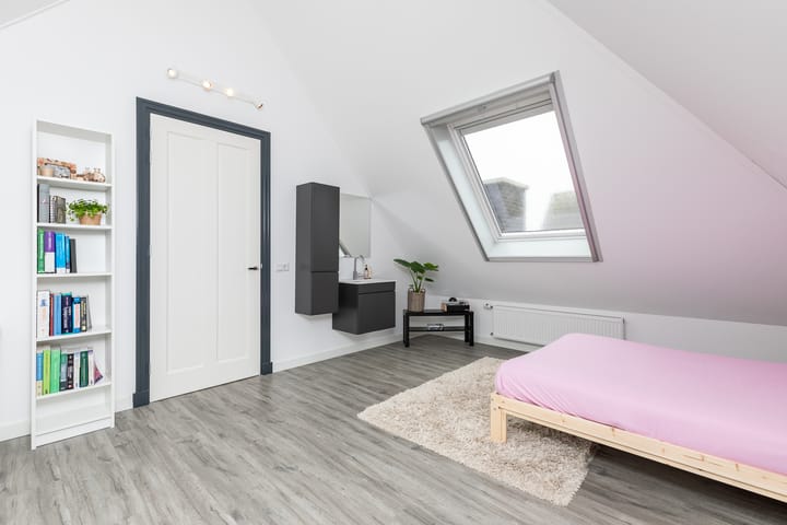 Foto 83 van Niels Bohrstraat 12